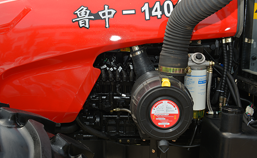 利来w66国际-1404型拖拉机